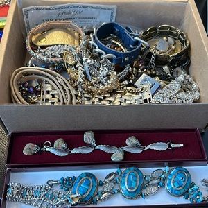 Lot of 44 bracelets costume and vintage